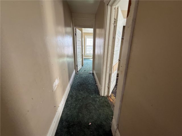 419 Bartram Ave, New Castle, PA 16101