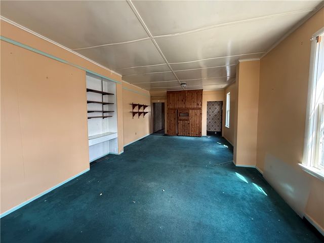 419 Bartram Ave, New Castle, PA 16101