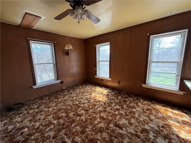 419 Bartram Ave, New Castle, PA 16101
