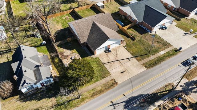 910 NW A Street, Bentonville, AR 72712