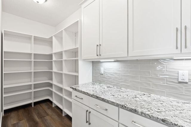 12111 N Montfort Ave, Spokane, WA 99208