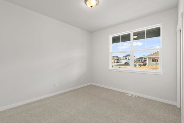 12111 N Montfort Ave, Spokane, WA 99208