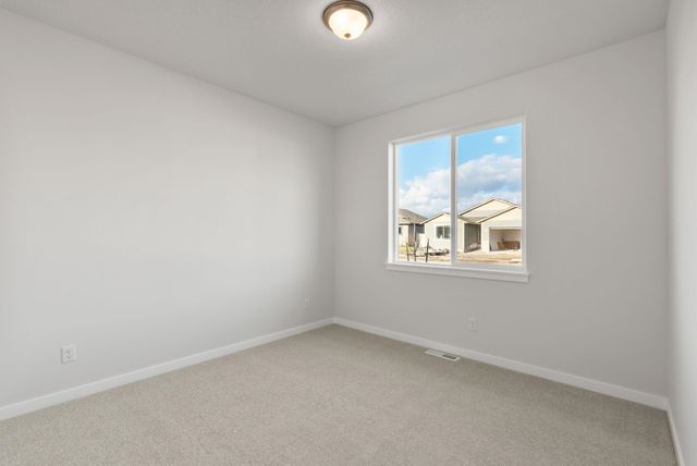 12111 N Montfort Ave, Spokane, WA 99208