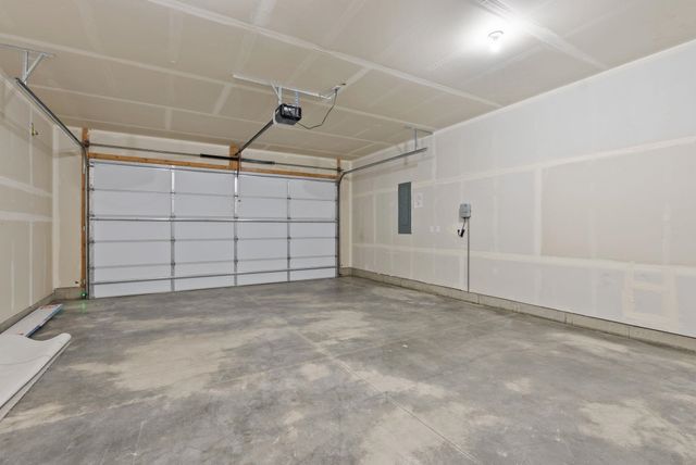 12111 N Montfort Ave, Spokane, WA 99208