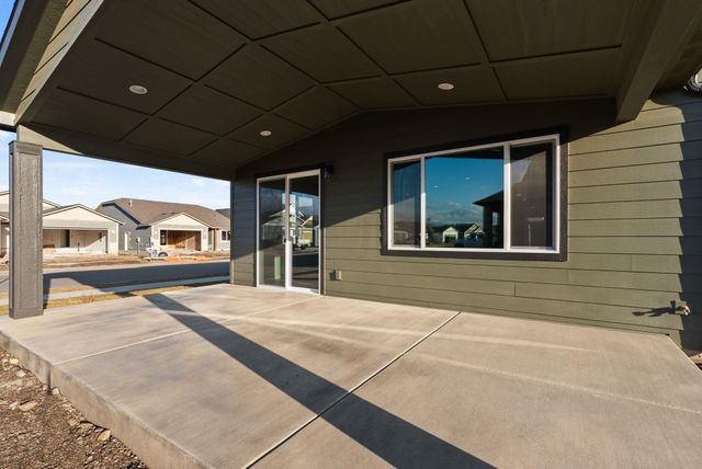 12111 N Montfort Ave, Spokane, WA 99208