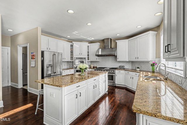 10643 Tarton Fields Circle, Raleigh, NC 27617