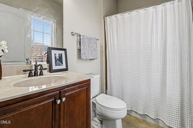 10643 Tarton Fields Circle, Raleigh, NC 27617