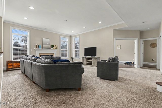 10643 Tarton Fields Circle, Raleigh, NC 27617