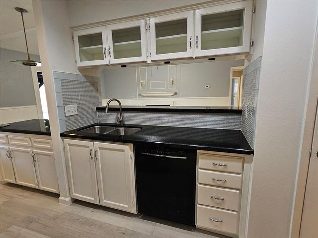 2502 Knoll Street, Houston, TX 77080