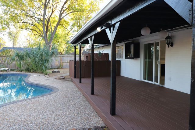 2502 Knoll Street, Houston, TX 77080