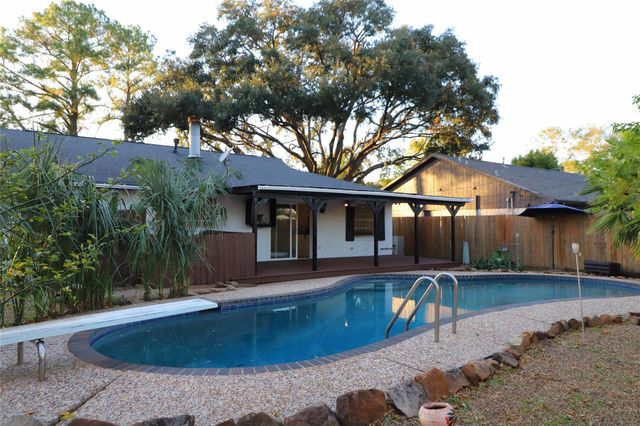 2502 Knoll Street, Houston, TX 77080