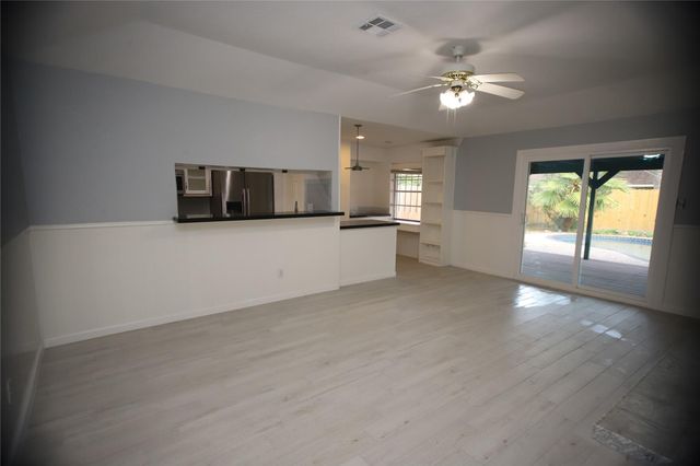 2502 Knoll Street, Houston, TX 77080