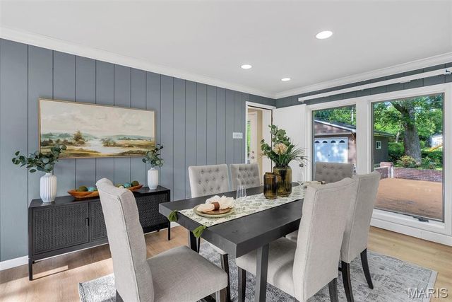 416 Tanglewood Drive, Ladue, MO 63124