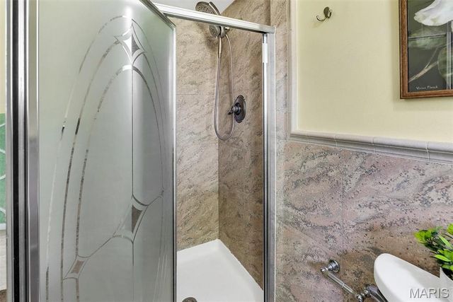 416 Tanglewood Drive, Ladue, MO 63124