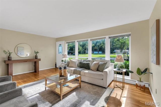 416 Tanglewood Drive, Ladue, MO 63124