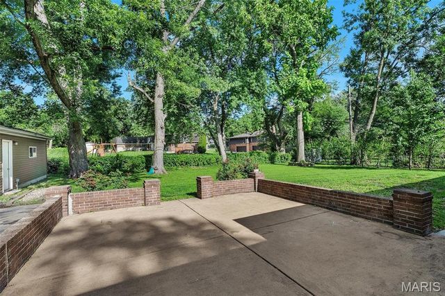 416 Tanglewood Drive, Ladue, MO 63124