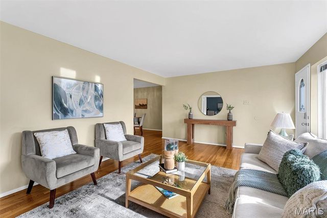 416 Tanglewood Drive, Ladue, MO 63124
