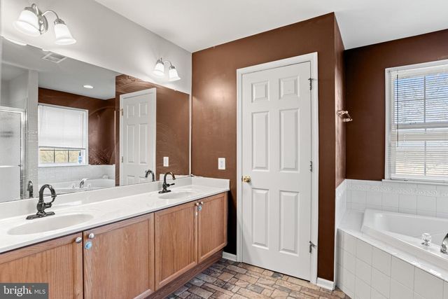 791 CRESTWOOD DRIVE, Chambersburg, PA 17202