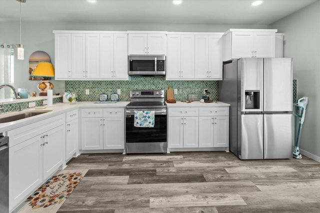 1970 Avenue B, Crystal Beach, TX 77650