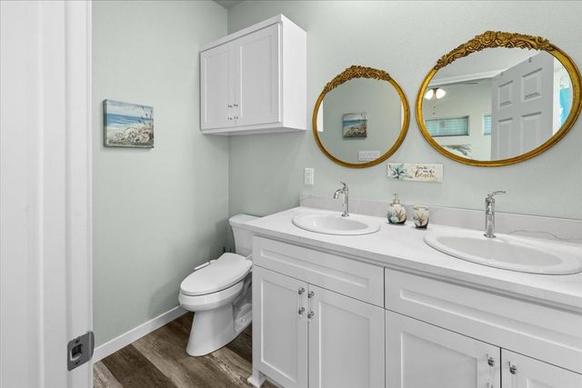 1970 Avenue B, Crystal Beach, TX 77650
