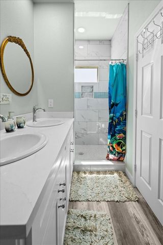 1970 Avenue B, Crystal Beach, TX 77650