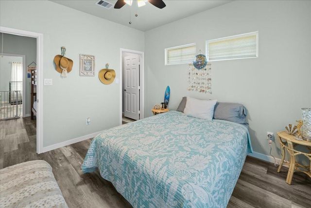 1970 Avenue B, Crystal Beach, TX 77650