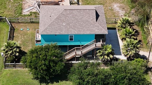 1970 Avenue B, Crystal Beach, TX 77650
