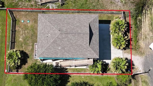 1970 Avenue B, Crystal Beach, TX 77650