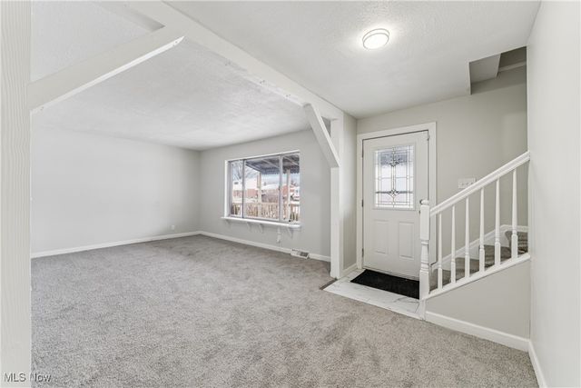 848 Jamestown Avenue, Elyria, OH 44035