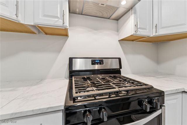 848 Jamestown Avenue, Elyria, OH 44035