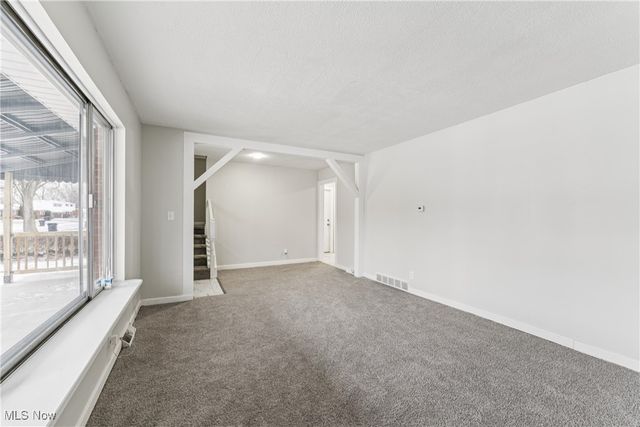 848 Jamestown Avenue, Elyria, OH 44035