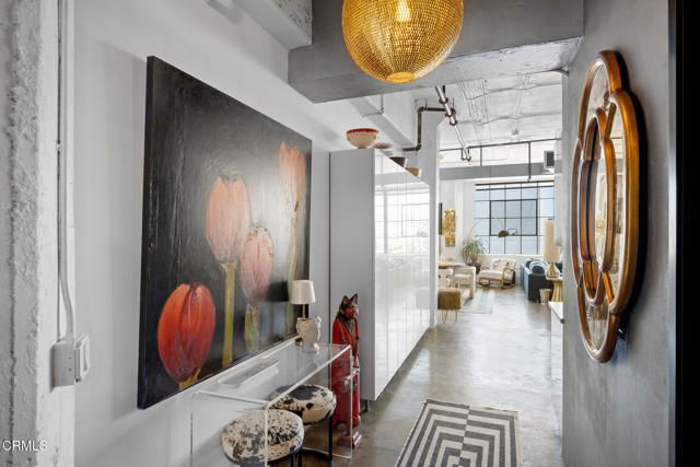 315 E 8th Street 301, Los Angeles, CA 90014