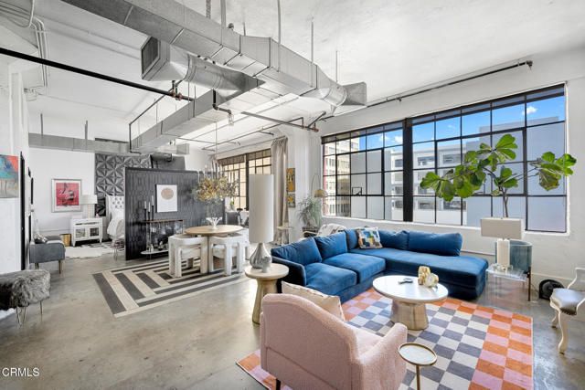 315 E 8th Street 301, Los Angeles, CA 90014