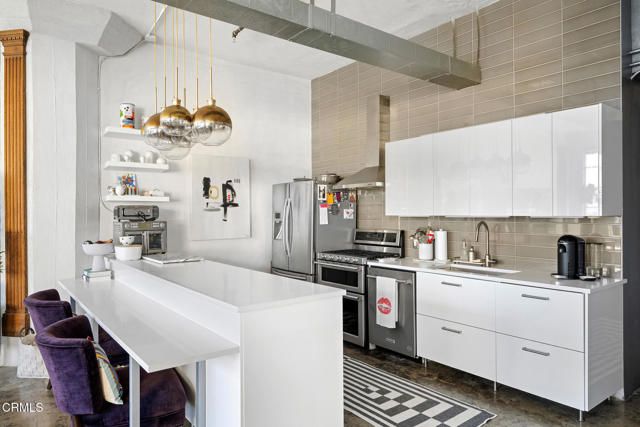 315 E 8th Street 301, Los Angeles, CA 90014