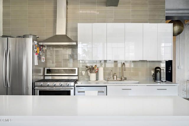 315 E 8th Street 301, Los Angeles, CA 90014