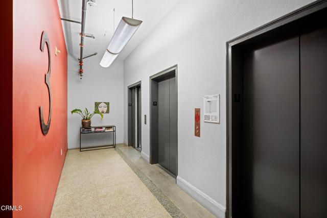 315 E 8th Street 301, Los Angeles, CA 90014