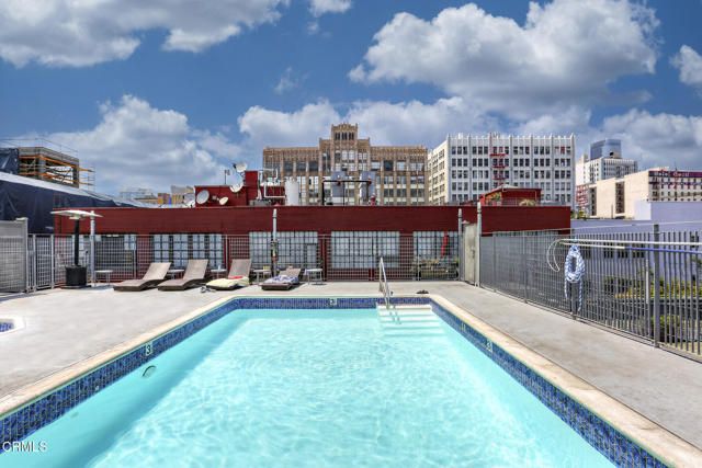 315 E 8th Street 301, Los Angeles, CA 90014