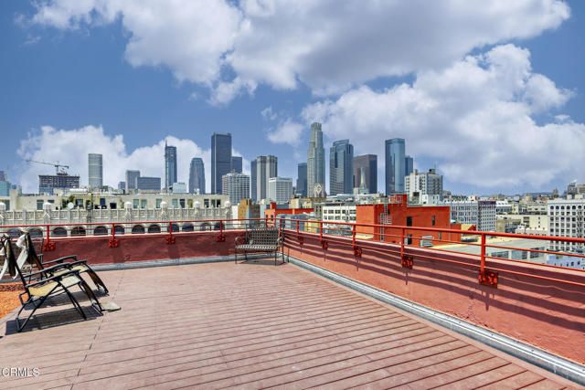 315 E 8th Street 301, Los Angeles, CA 90014