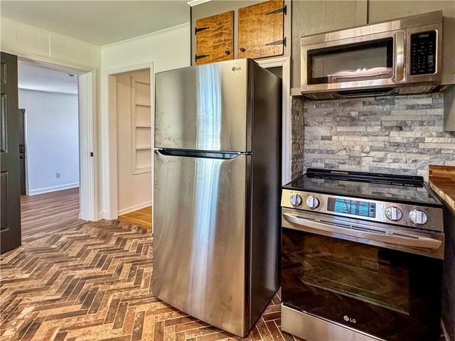 2434 Broadwa Lake Road, Anderson, SC 29621