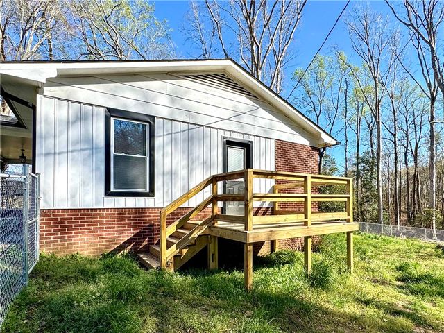 2434 Broadwa Lake Road, Anderson, SC 29621