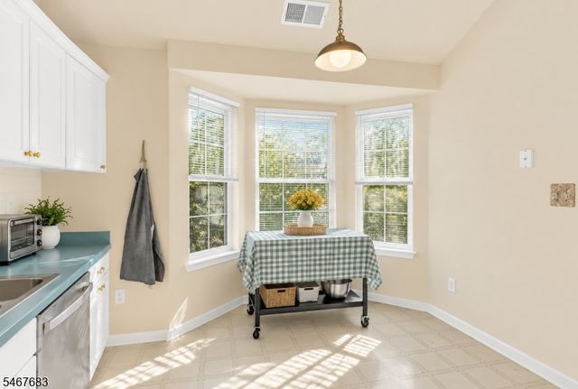 69 Williamson Ct, Bridgewater Twp., NJ 08807
