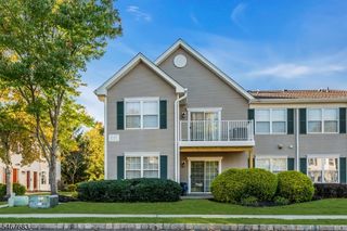 69 Williamson Ct, Bridgewater Twp., NJ 08807