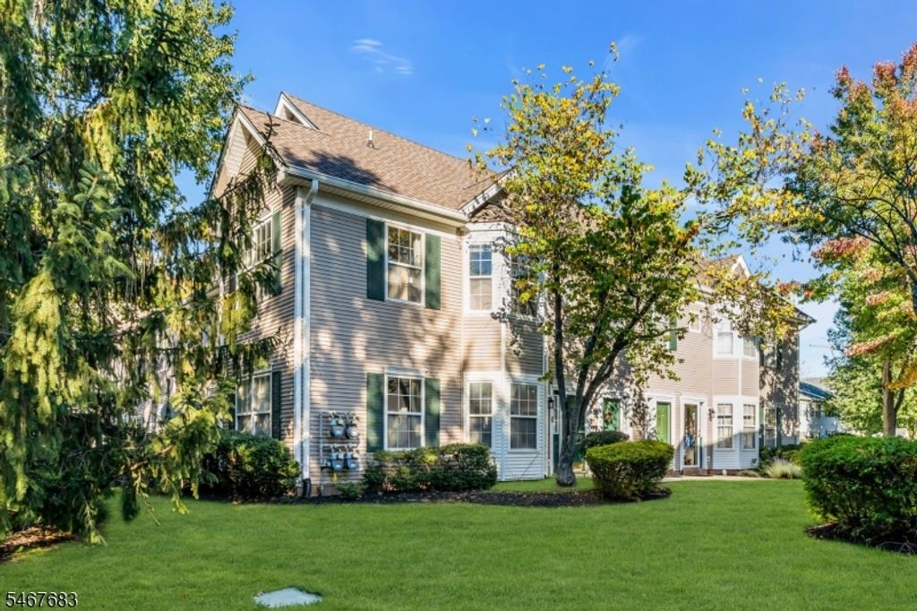 69 Williamson Ct, Bridgewater Twp., NJ 08807 — photo 2