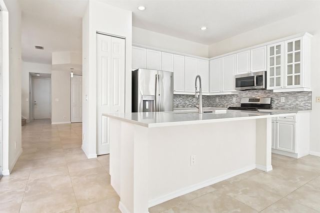 207 Isle Verde Way, Palm Beach Gardens, FL 33418