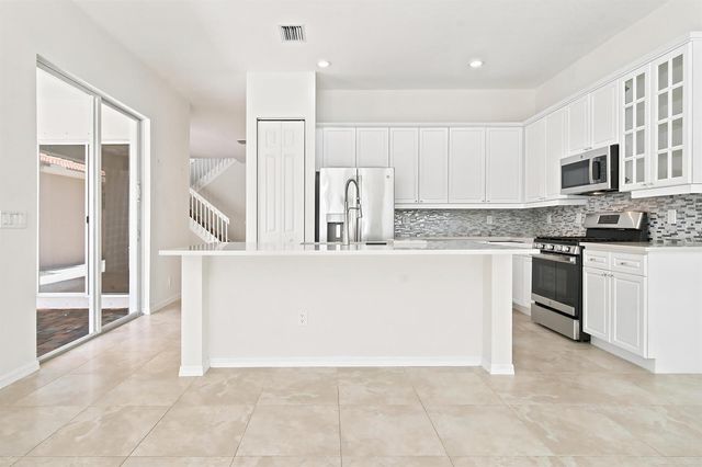 207 Isle Verde Way, Palm Beach Gardens, FL 33418