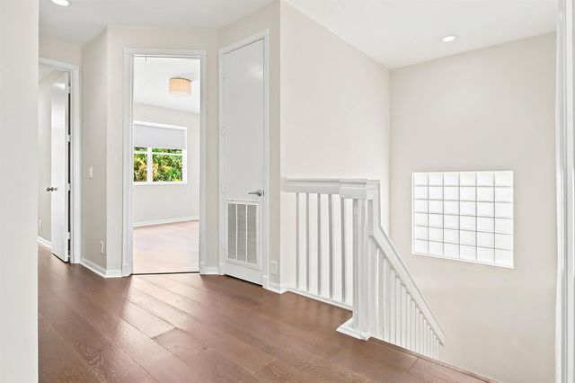 207 Isle Verde Way, Palm Beach Gardens, FL 33418