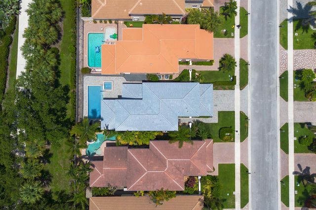 207 Isle Verde Way, Palm Beach Gardens, FL 33418