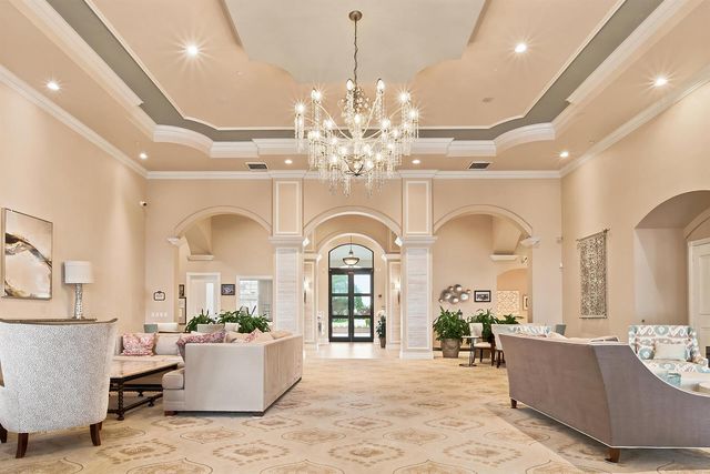 207 Isle Verde Way, Palm Beach Gardens, FL 33418