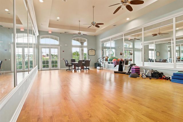 207 Isle Verde Way, Palm Beach Gardens, FL 33418