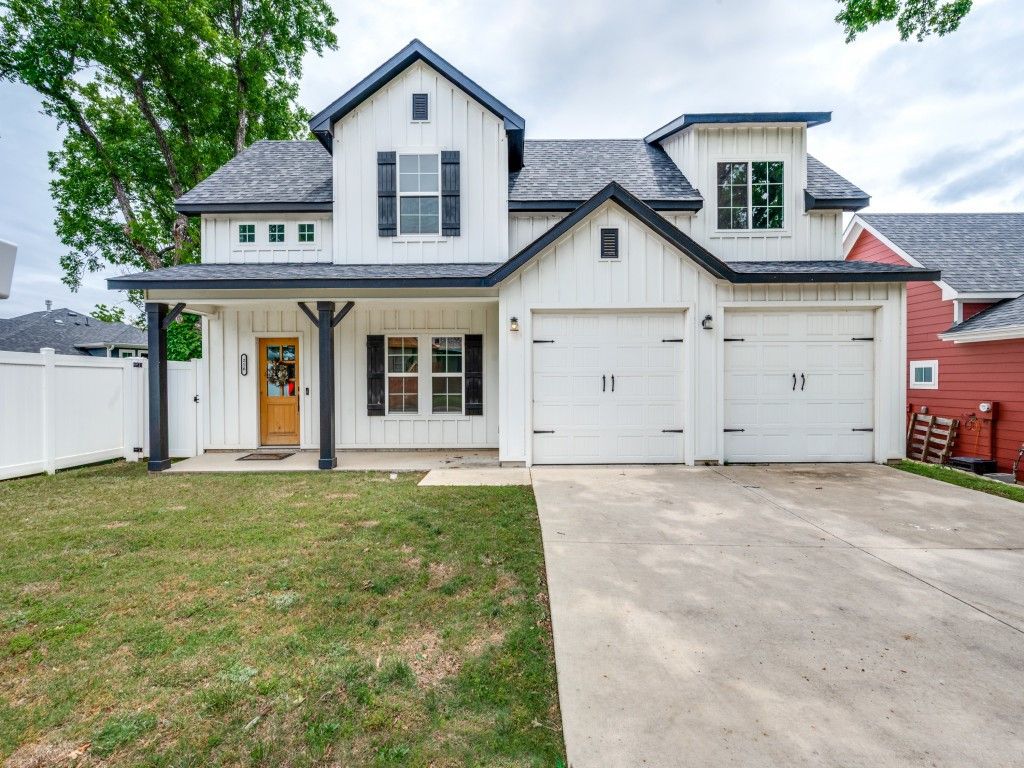 216 Wilson Street, Lake Dallas, TX 75065